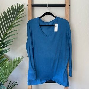 NWT American Eagle Icy Blue Ribbed V-Neck Plush Long Sleeve Top